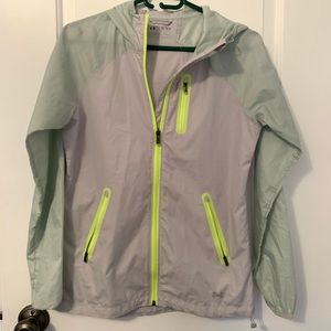 UNDER ARMOUR GREY REFLECTIVE WINDBREAKER XS